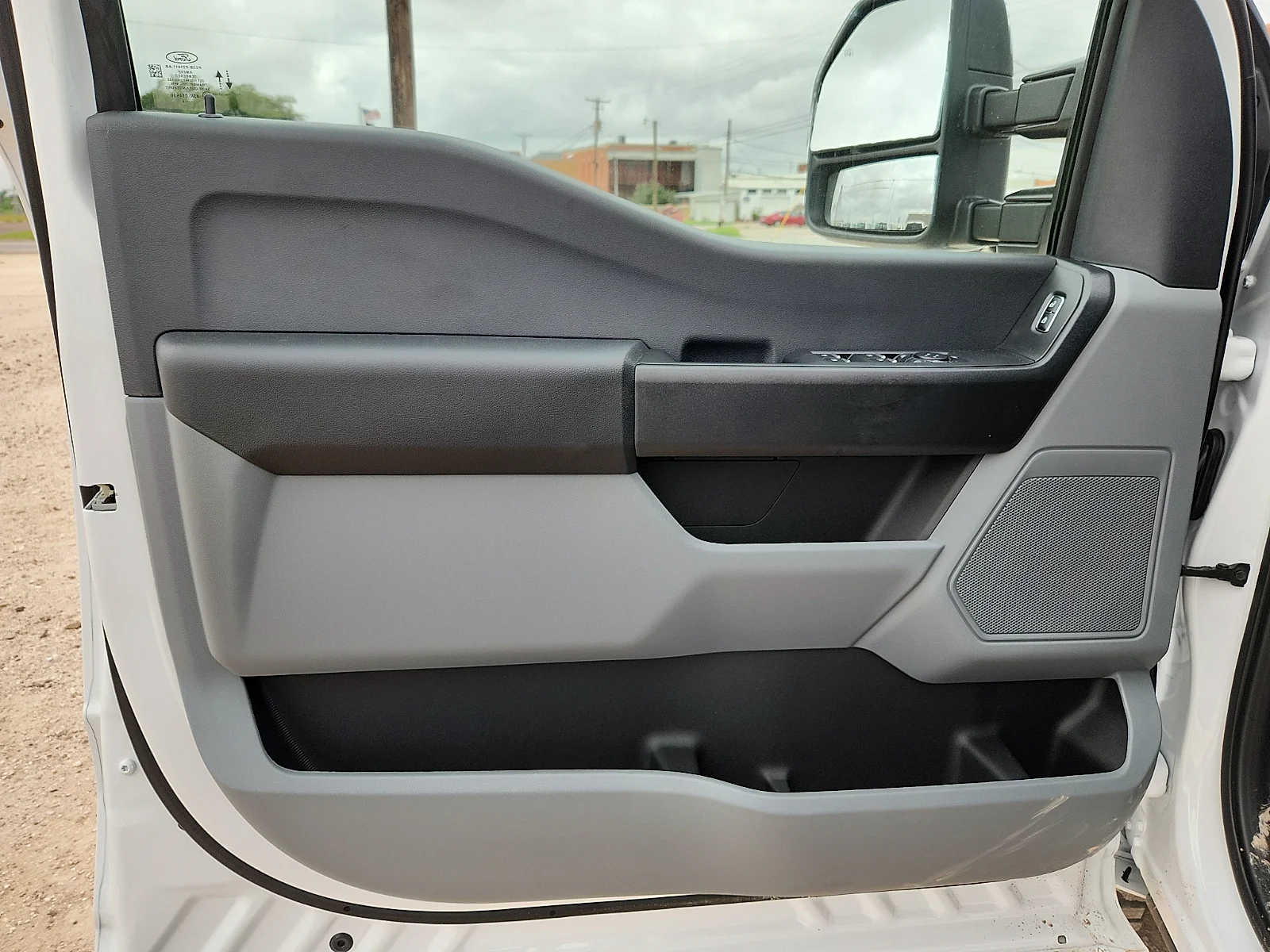 New 2026 Oxford White Ford F-250® XL image 14