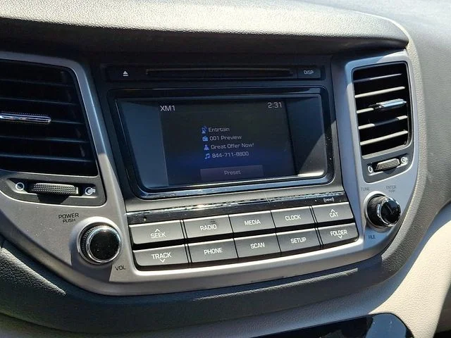 Used 2017 Gray Hyundai SE image 17