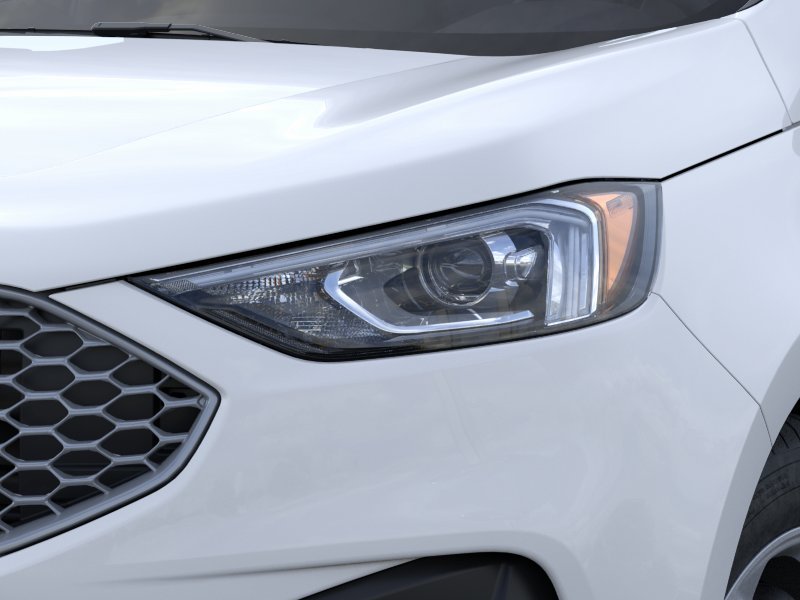New 2024 Oxford White Ford SE image 18