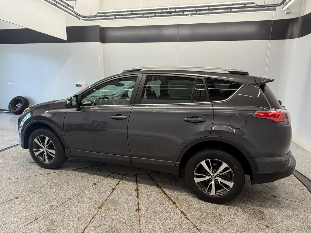 Certified Used 2017 Gray Toyota XLE image 6