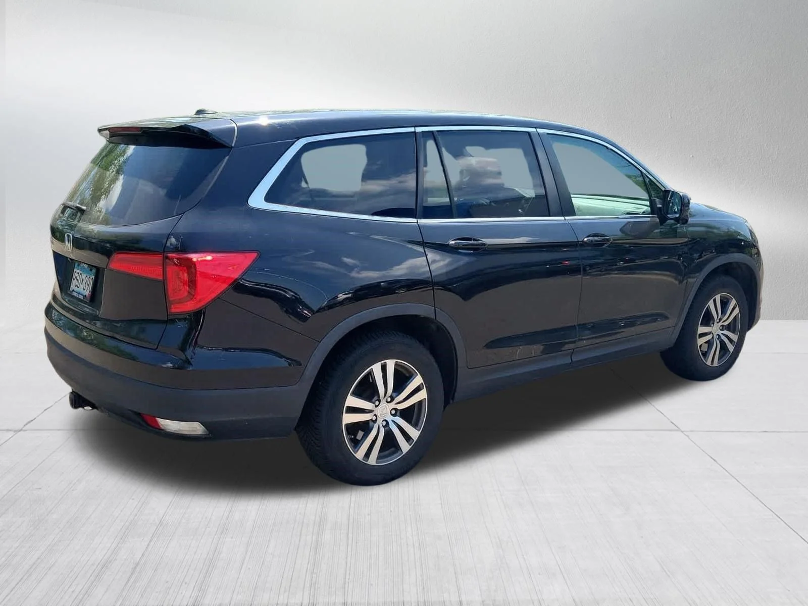 Certified Used 2017 Crystal Black Pearl Honda EX-L image 5