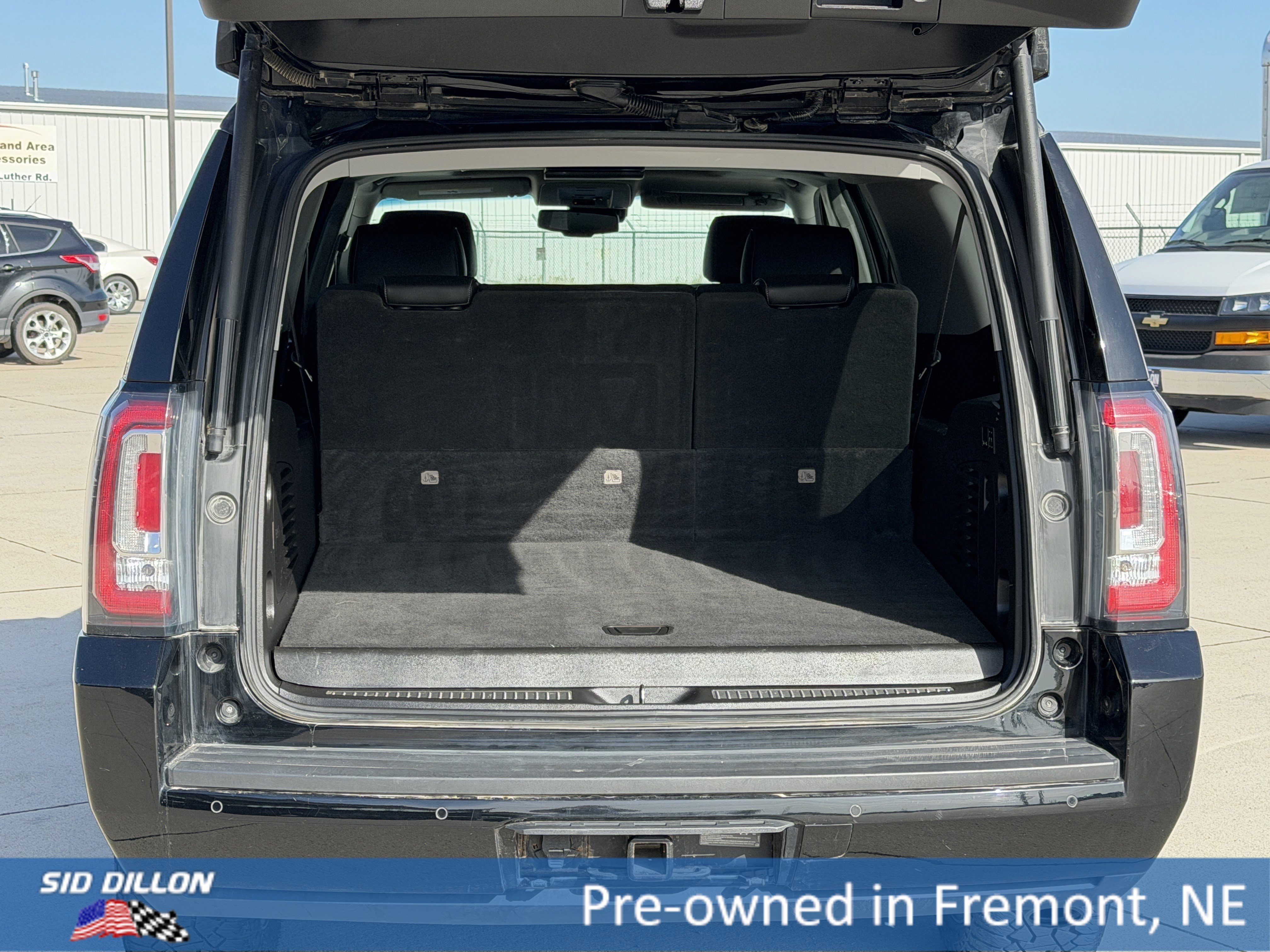 Used 2018 ONYX BLACK GMC SLT image 5