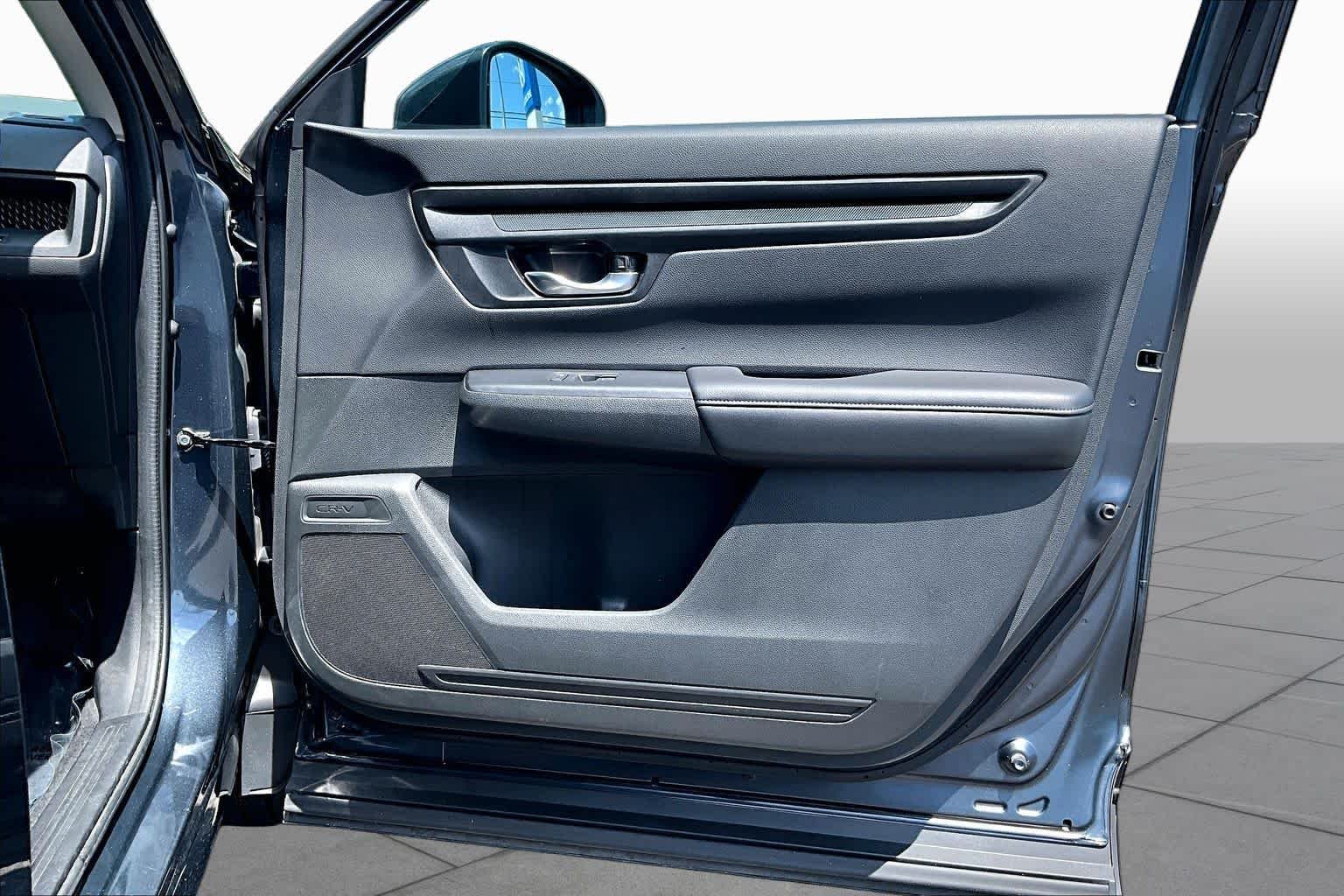 2023 Honda CR-V LX - Photo 22