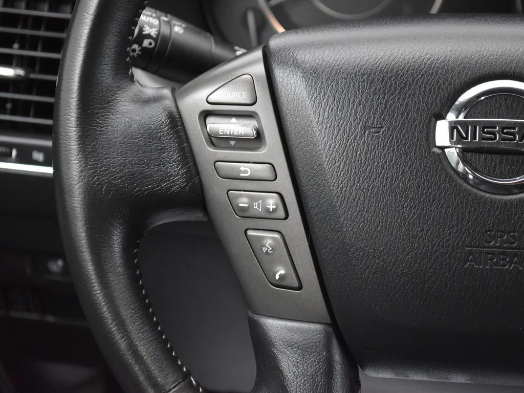Used 2019 Gun Metallic Nissan SL image 9