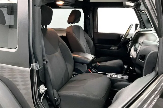 Used 2017 Granite Crystal Metallic Clearcoat Jeep Sport image 8