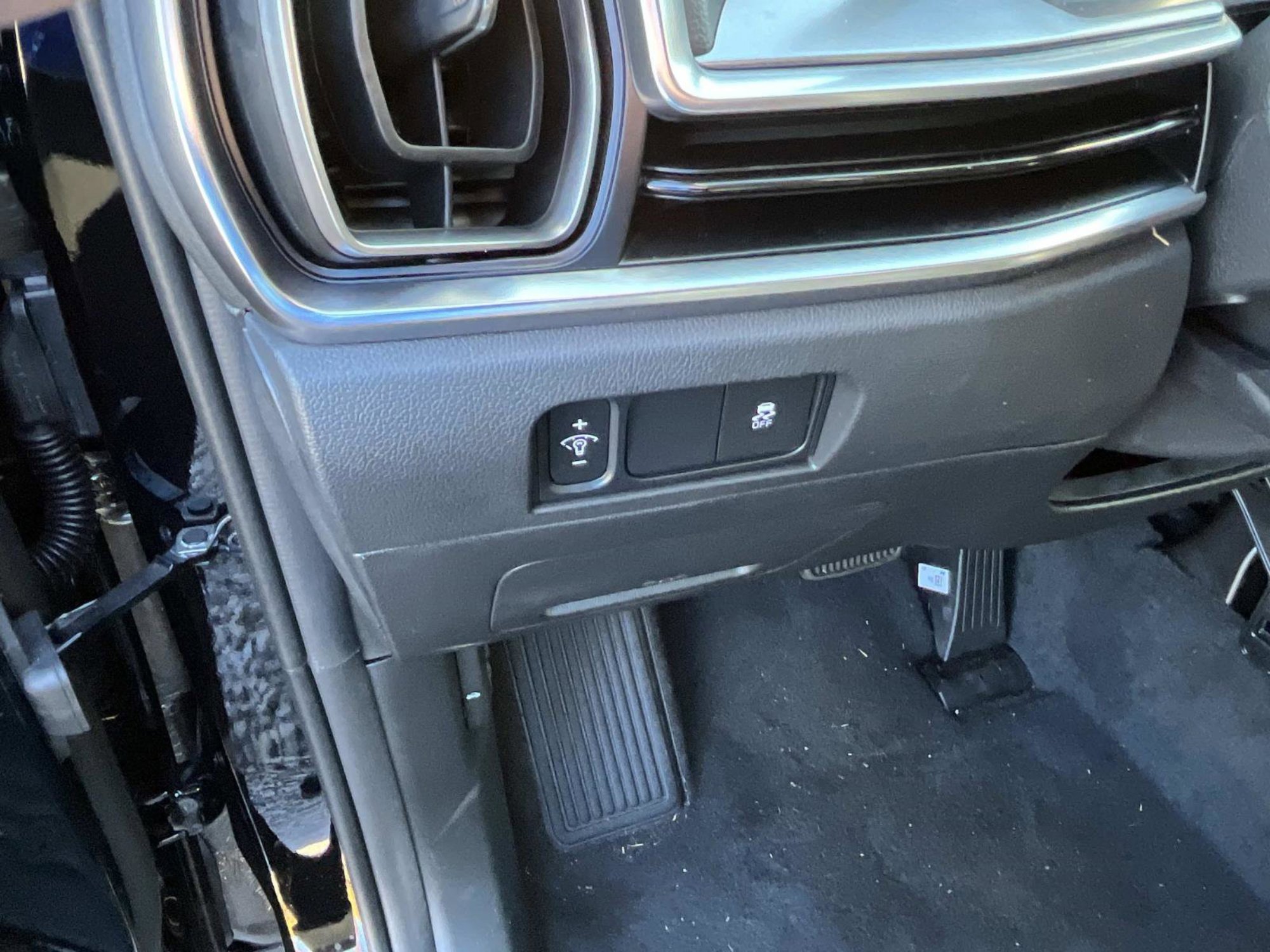 New 2026 Ebony Black Kia S image 25