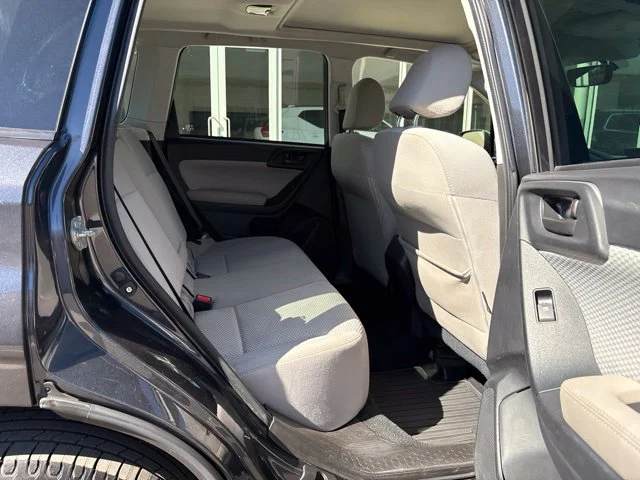 Used 2018 Gray Subaru 2.5i Premium image 13