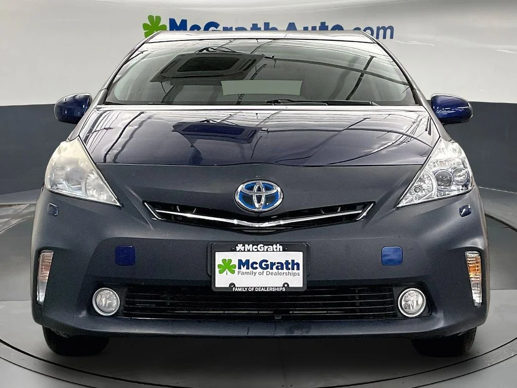 Used 2013 Blue Toyota Five image 5