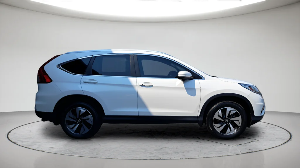Used 2015  Honda Touring image 2