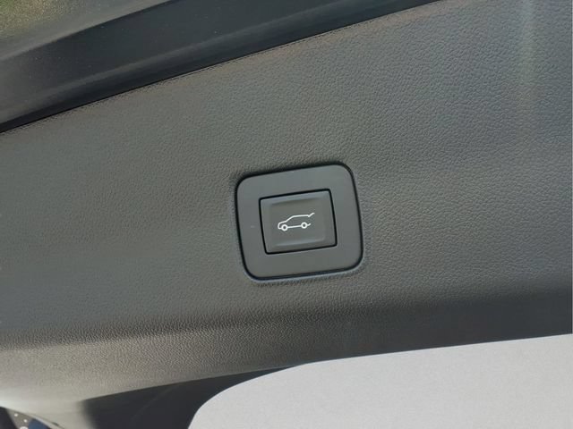 New 2026 Mosaic Black Metallic Chevrolet LT image 19