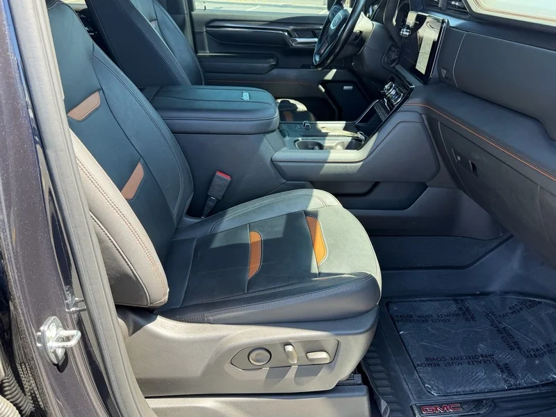 Used 2024 Titanium Rush Metallic GMC AT4 image 20