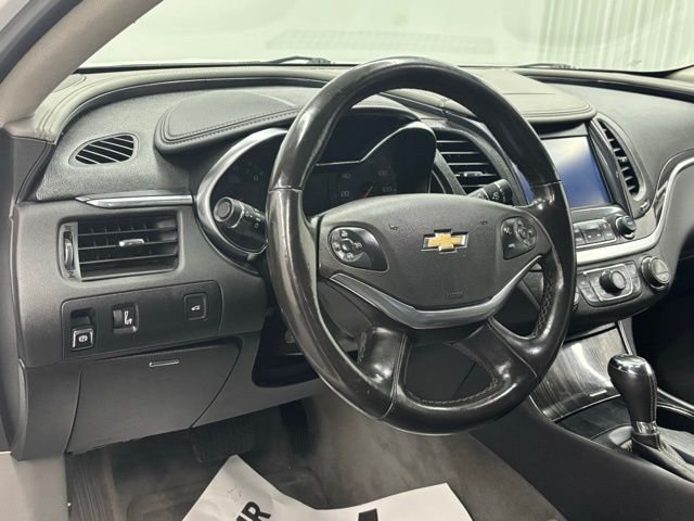 Used 2016 White Chevrolet LT image 12