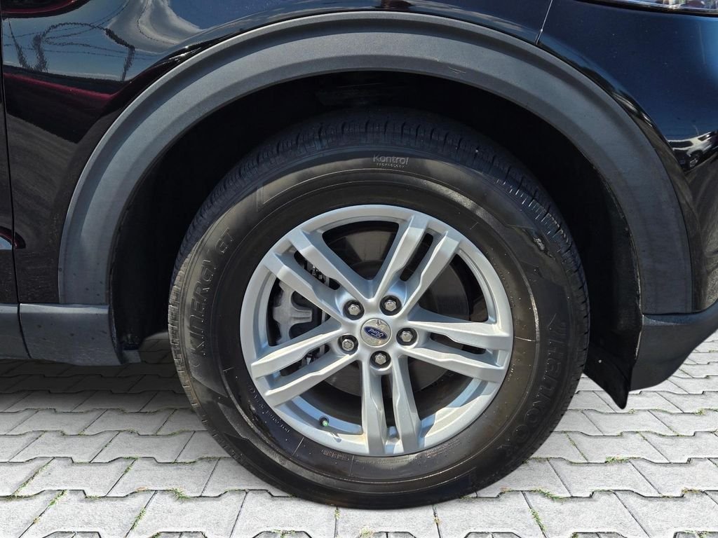 Used 2024 Black Ford XLT image 3