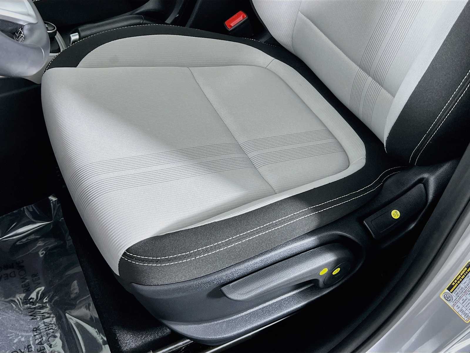 Used 2025 Shimmering Silver Hyundai SEL image 19