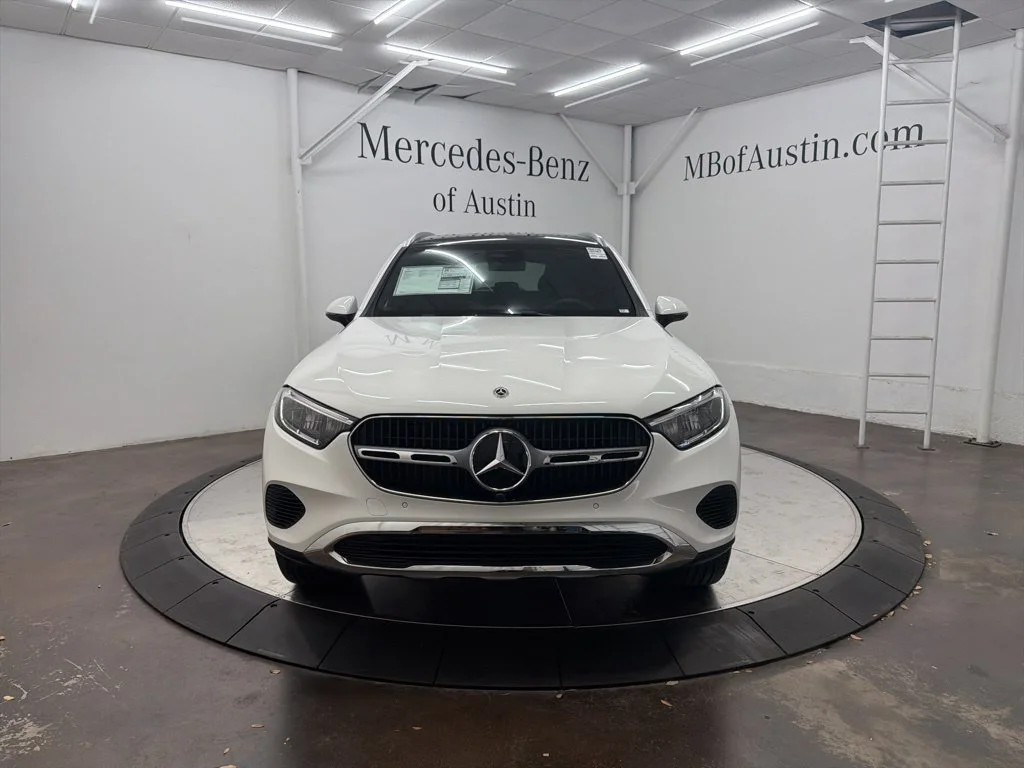 Used 2026 White Mercedes-Benz GLC 300 image 2