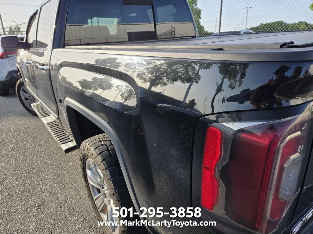 Used 2018 Black GMC SLT image 7