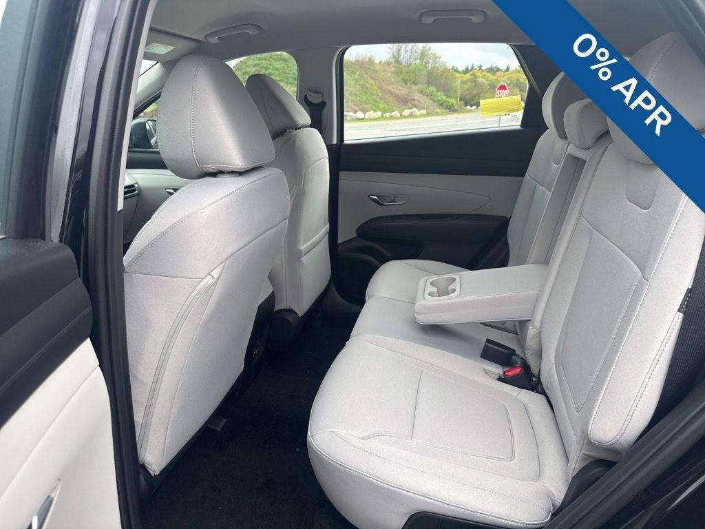 New 2026 Black Hyundai SE AWD image 24