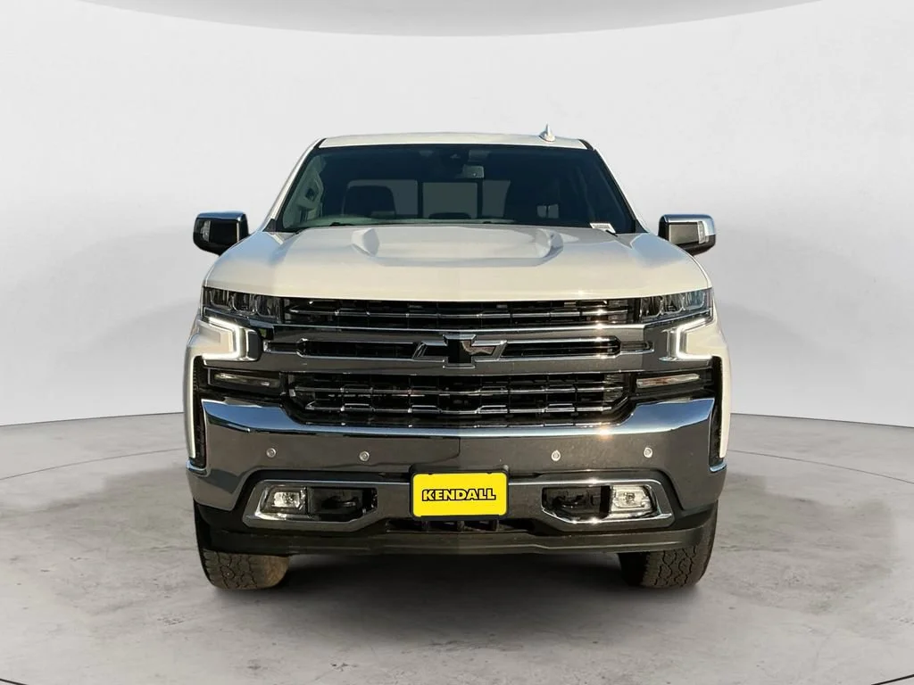 Used 2021 SUMMIT WHITE Chevrolet LTZ image 3