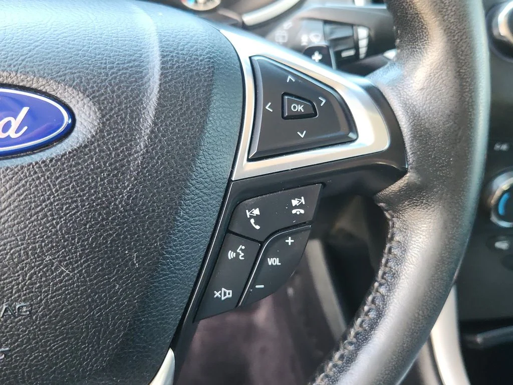Used 2016 Black Ford SEL image 22