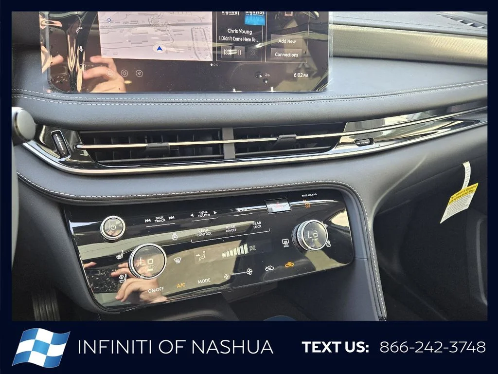 New 2027 GRAND BLUE INFINITI Luxe AWD image 24