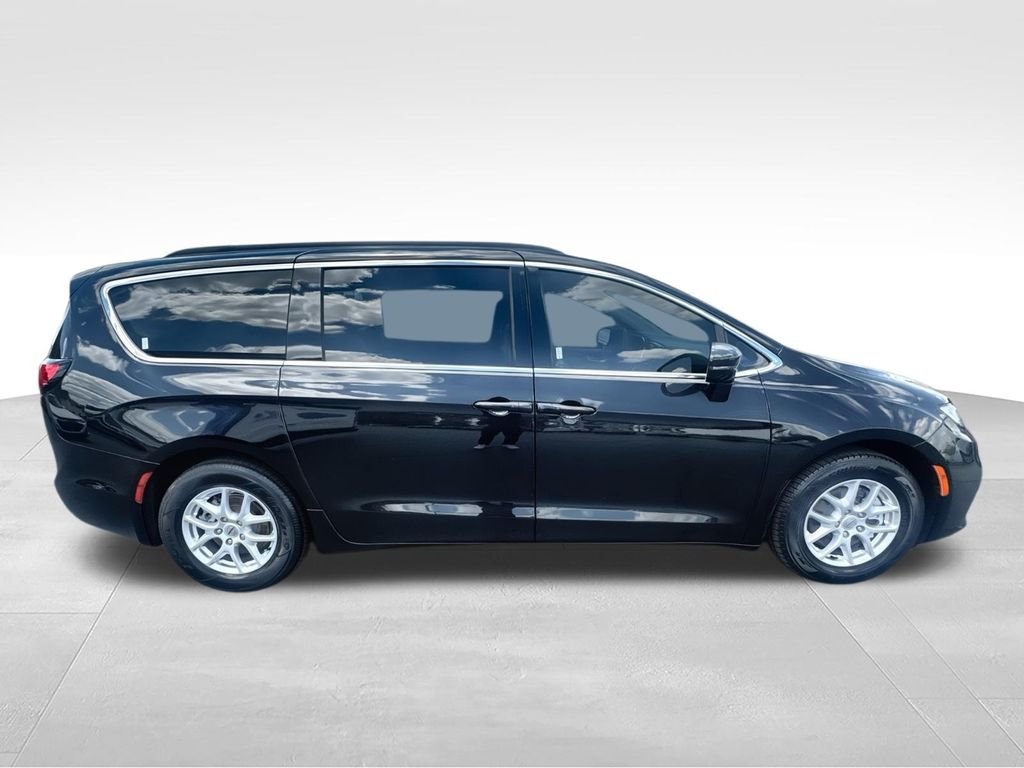 2022 Chrysler Pacifica Touring L - Photo 9