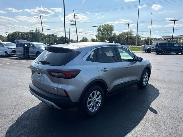 Used 2023 Silver Ford Active image 4