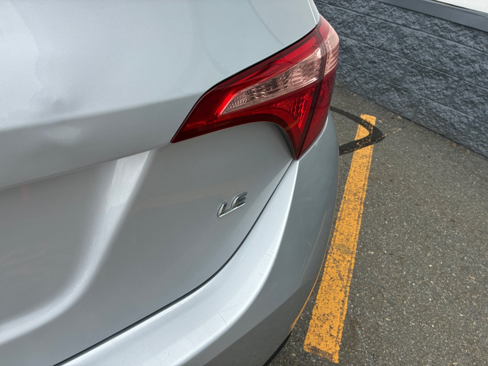 Used 2018 Classic Silver Metallic Toyota LE image 42