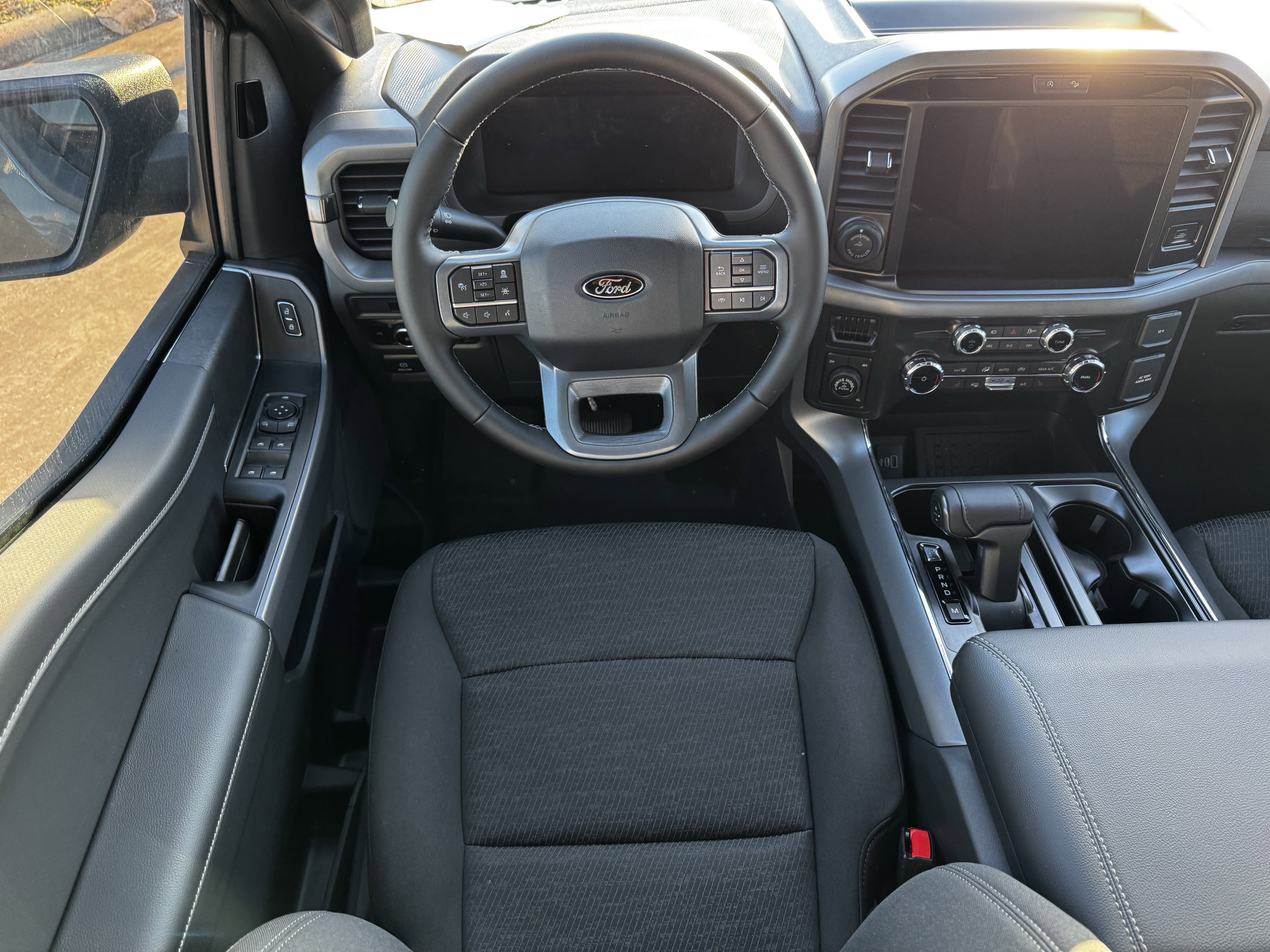 New 2026 Carbonized Gray Metallic Ford XLT image 13