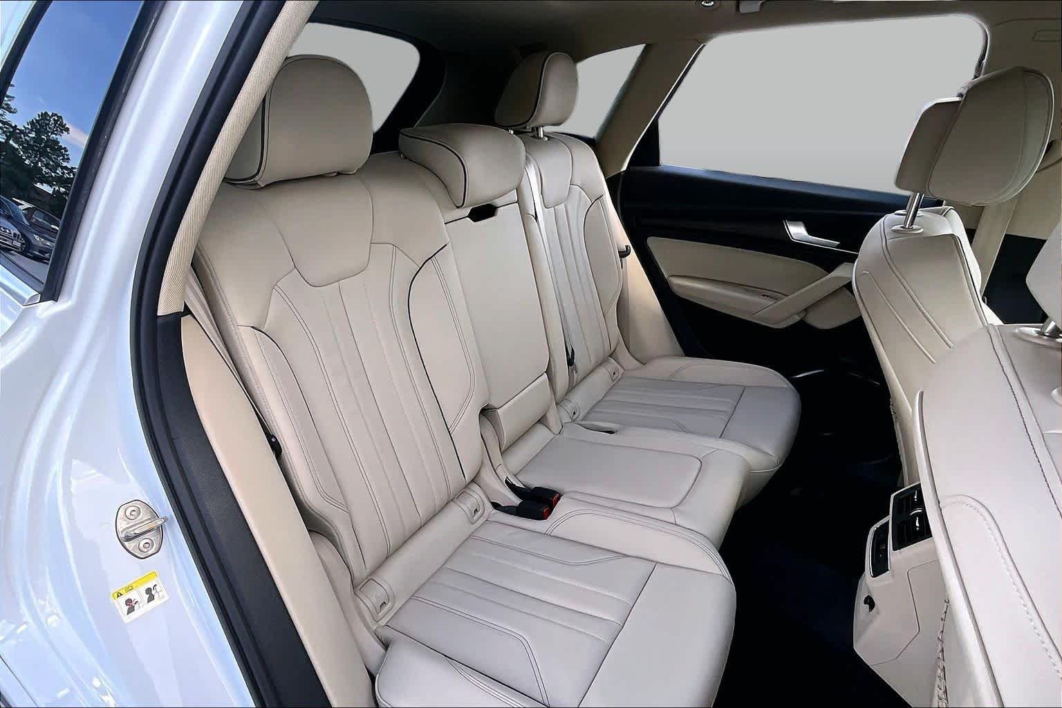 Used 2024 Glacier White Metallic Audi S line Premium image 19