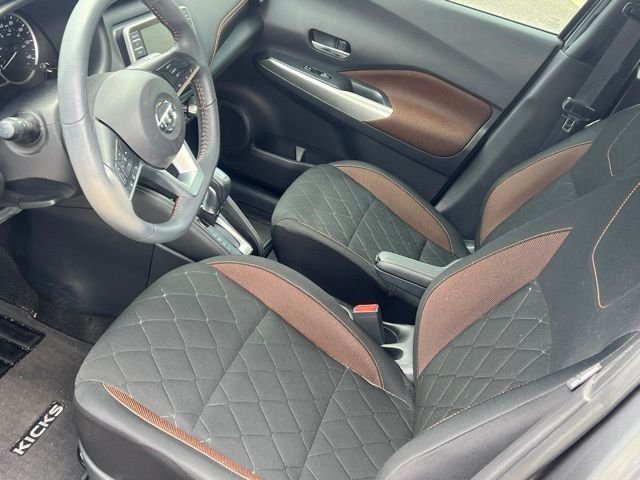 Used 2020 Gray Nissan SR image 12