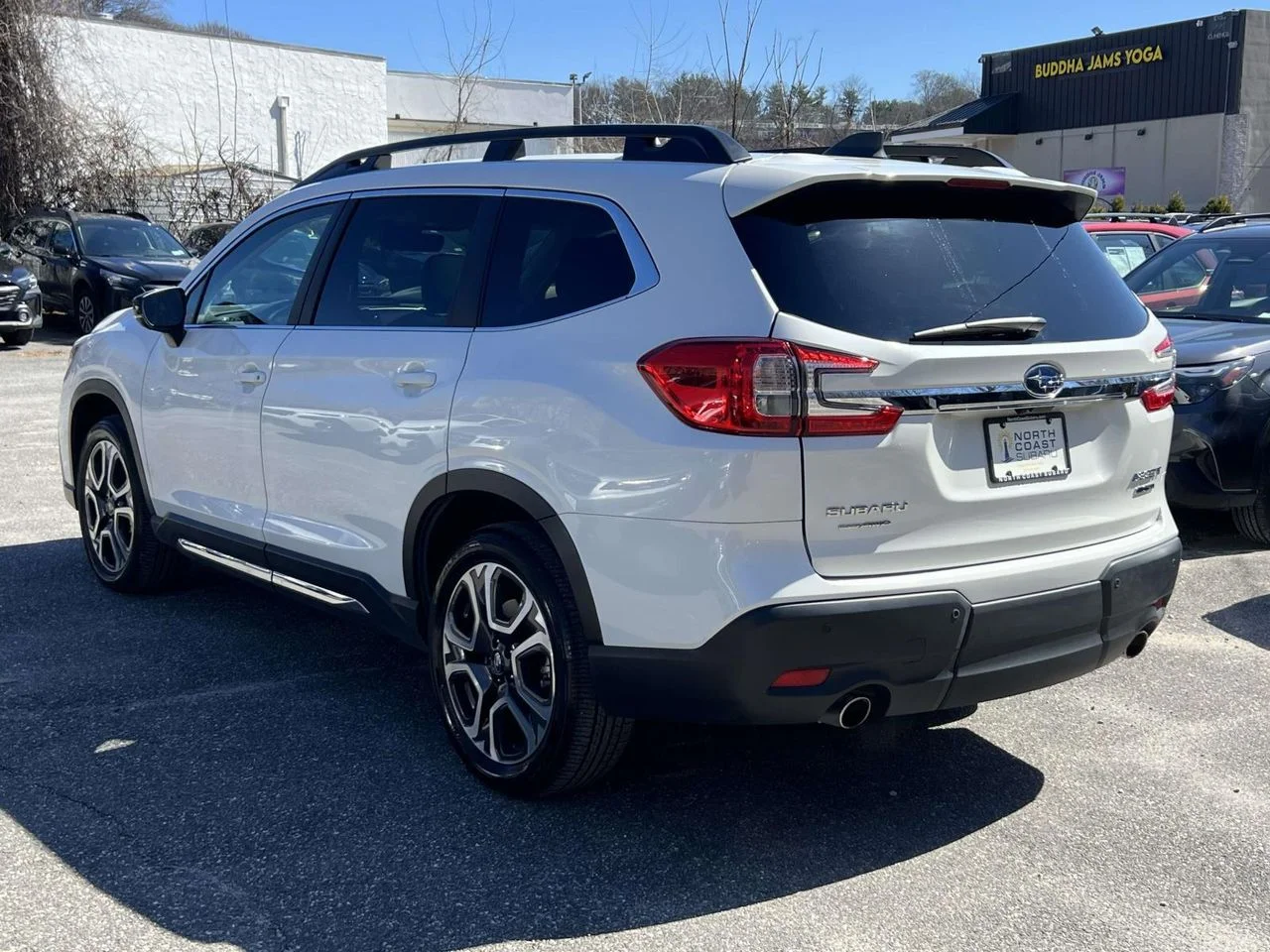 Used 2025 Crystal White Pearl Subaru Limited 7-Passenger image 3