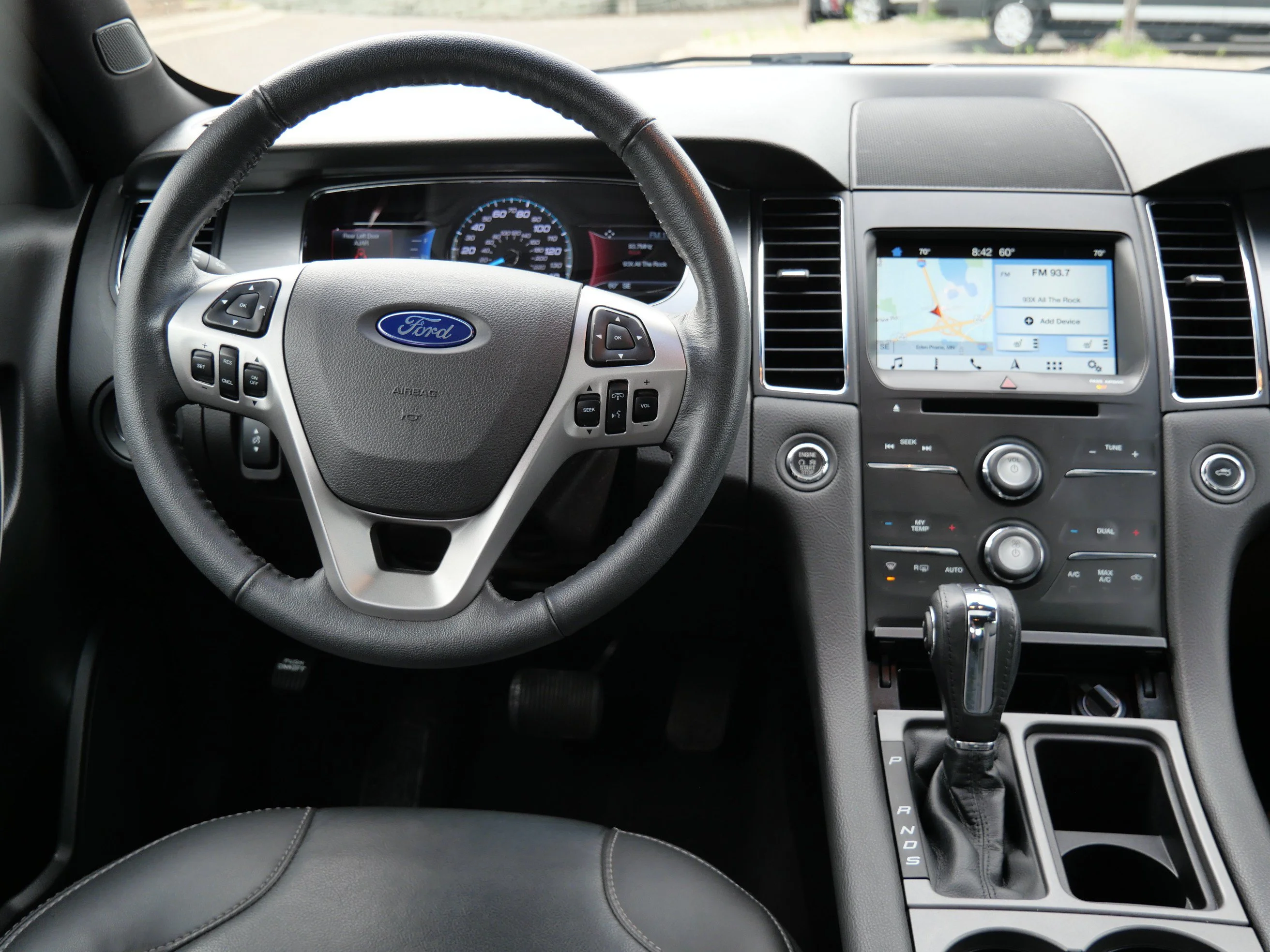 Used 2018 White Platinum Metallic Tri-Coat Ford SEL image 17