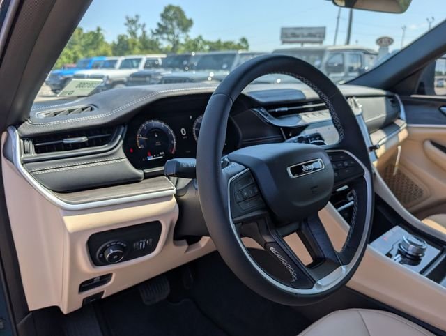 New 2026 Fathom Blue Pearlcoat Jeep Limited image 33
