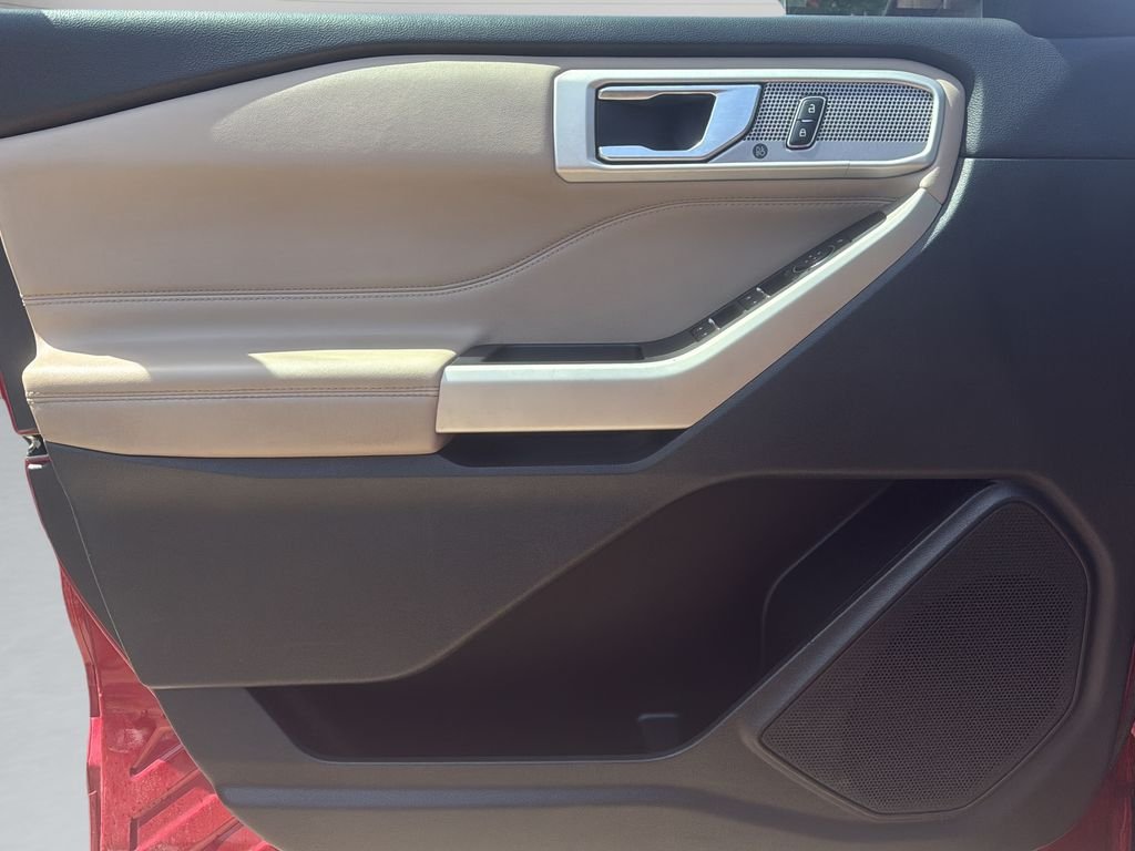 2021 Ford Explorer Limited - Photo 11