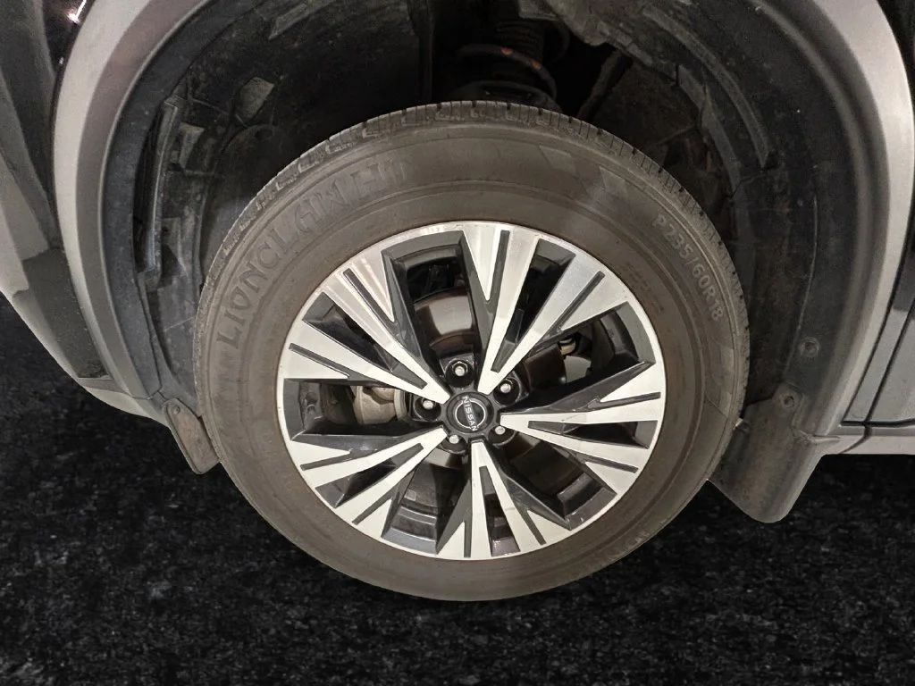 Used 2023 Black Nissan SV image 27