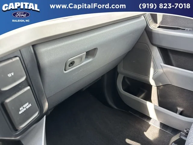 Used 2024 Red Ford XLT image 27