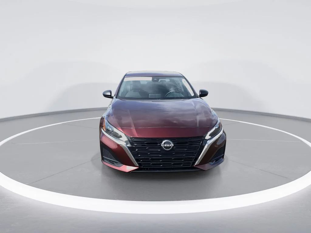Used 2024 Red Nissan 2.5 SV image 3