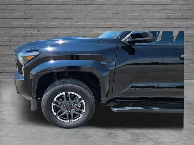 Used 2025 Black Toyota SR5 image 27