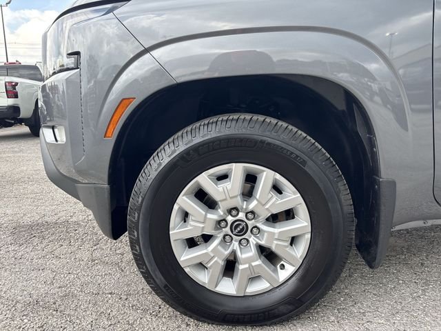 Used 2023 Gray Nissan SV image 11