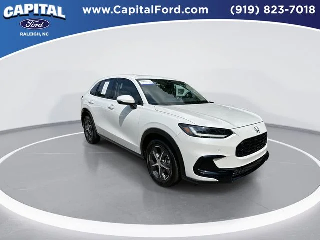 Used 2024 White Honda EX-L image 2
