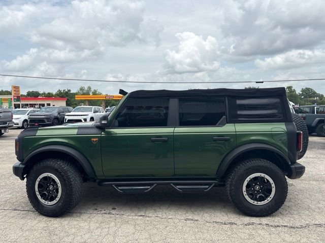 Used 2022 Green Ford Badlands image 2