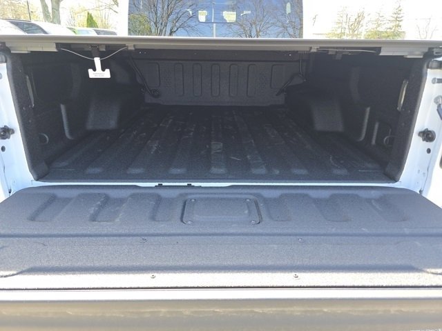Used 2025 Bright White Clearcoat Jeep Rubicon image 29