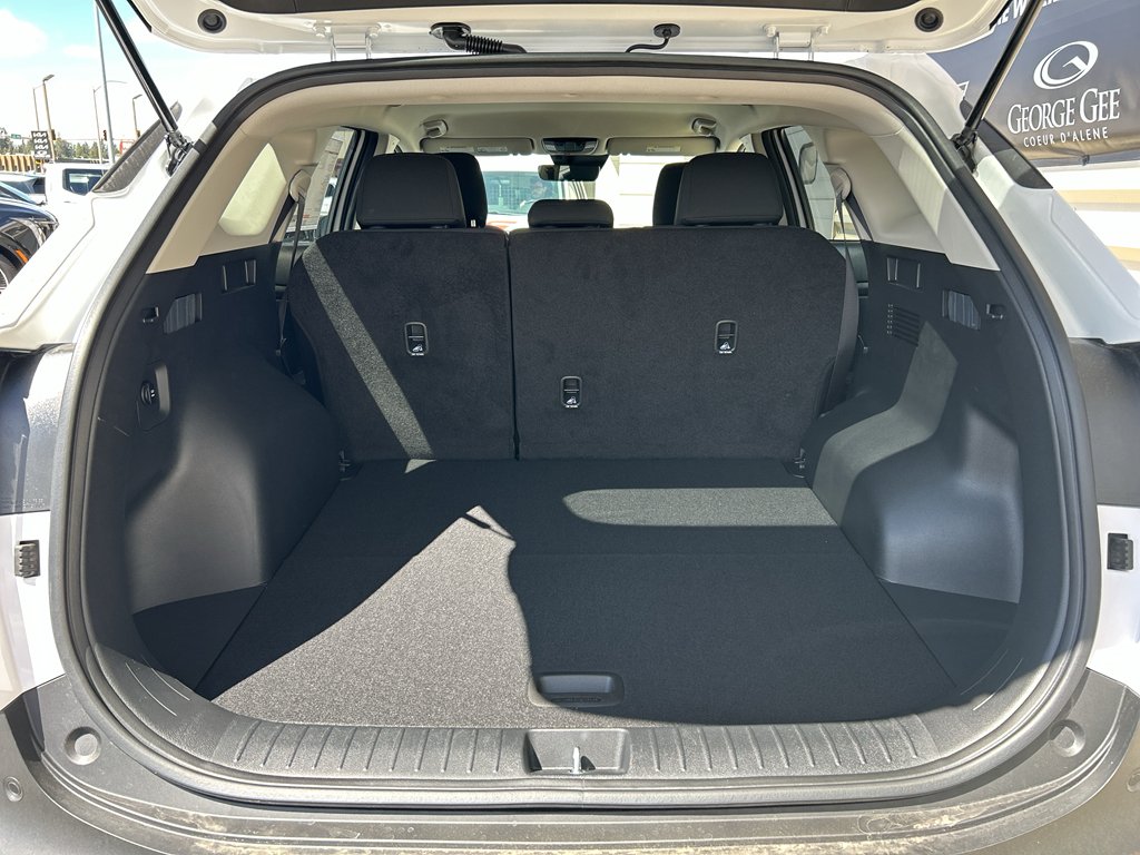 New 2026 Glacial White Pearl Kia LX image 14