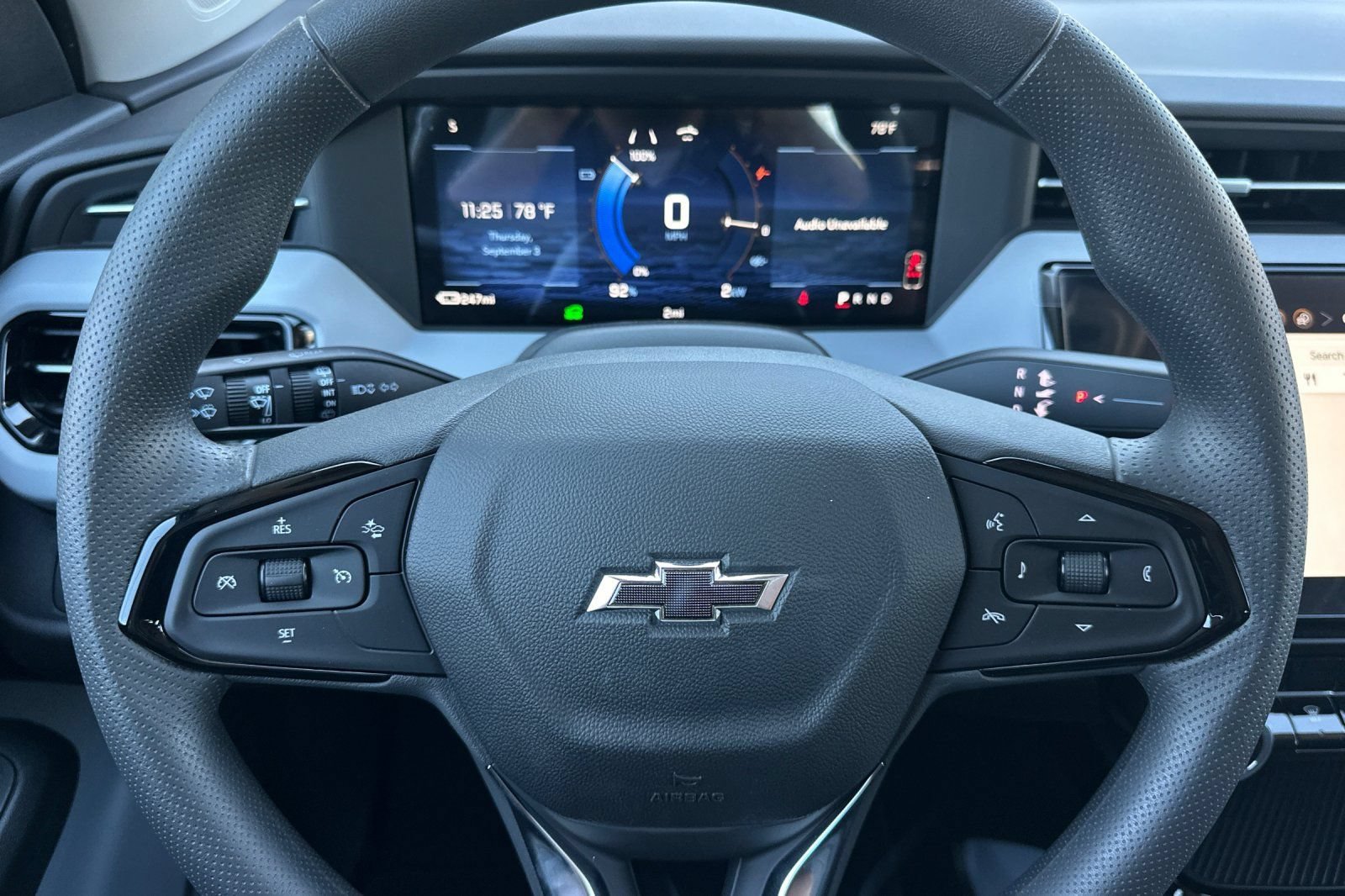 New 2027 Summit White Chevrolet LT image 23