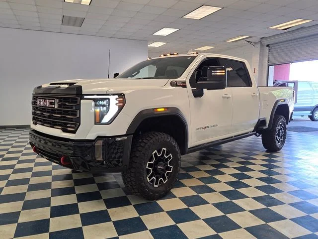 Used 2024 White GMC AT4X image 3