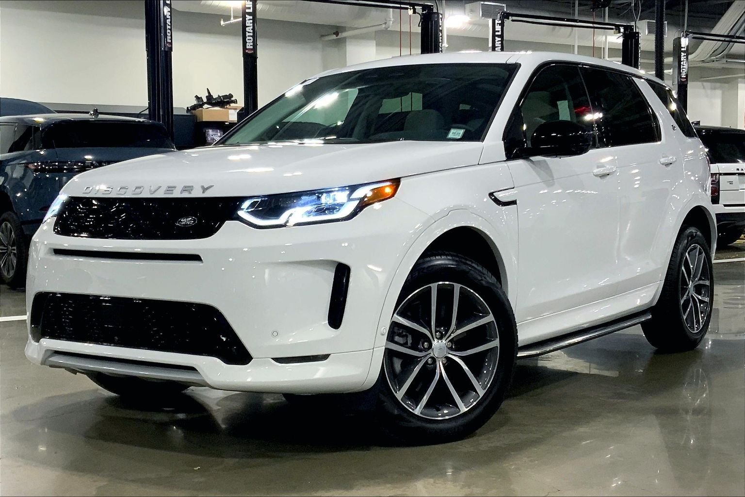 2025 Land Rover Discovery Sport S