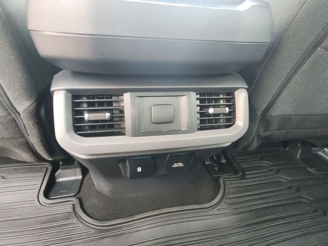 Used 2024 Gray Ford XLT image 19