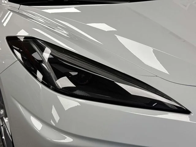 Used 2020 White Chevrolet Stingray image 13