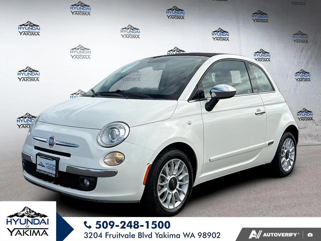 2012 FIAT 500 Lounge Cabrio's photo
