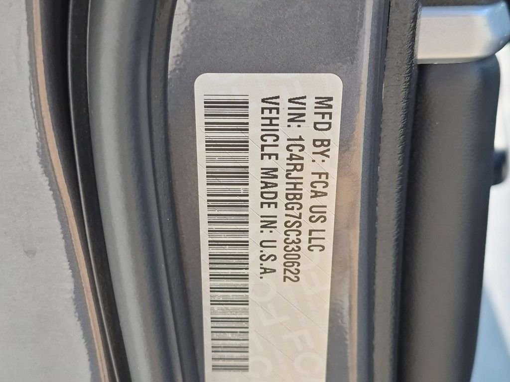 Used 2025 Gray Jeep Limited image 32